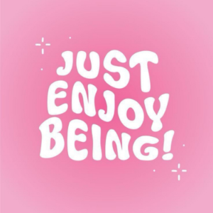 🎀The Random Life Of Me🎀-logo