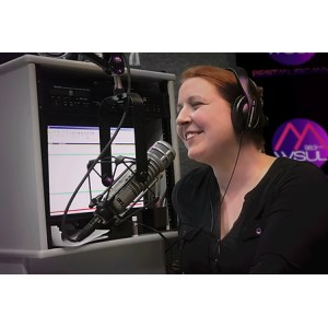 The Mid-Day Mix With Jenn