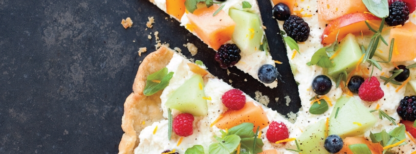 The Splendid Table: Conversations & Recipes For Curious Cooks & Eaters